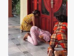 Meme Asian Value, Menggelitik Bikin Ngikik