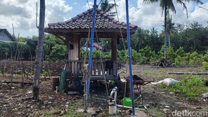 Penampakan sumur bor milik warga Padukuhan Menggoran, Gunungkidul, bernama Sumarjuni yang berhasil mengeluarkan air, Kamis (6/6/2024).
