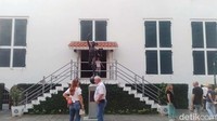 Wisatawan mancanegara yang datang ke museum ini, terutama wisatawan mancanegara yang berasal dari Belanda. Alasannya karena ada ikatan emosional, sekaligus napak tilas nenek moyangnya yang dimakamkan di Indonesia.