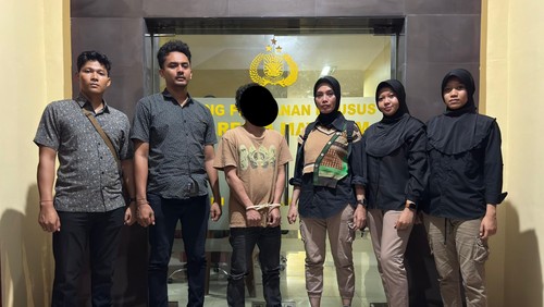 OS, pria asal Kecamatan Cakranegara, Kota Mataram, NTB, yang memerkosa anak tirinya selama delapan tahun ditangkap Satreskrim Polresta Mataram. (Dok. Polresta Mataram)