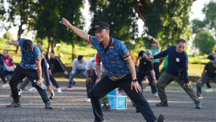 Pegawai Pemprov Olahraga Bareng Pj Gubernur