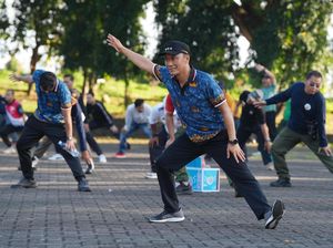 Pegawai Lingkup Pemprov Sulsel Antusias Olahraga Bareng Pj Gubernur