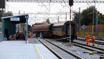 Momen Evakuasi 2 Kereta yang Tabrakan di Ceko
