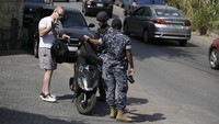Pihak Kedutaan Besar AS di Lebanon dalam pernyataannya menyebut tembakan senjata ringan dilepaskan di dekat pintu masuk kompleks kedutaan pada Rabu (5/6) pagi, sekitar pukul 08,34 waktu setempat. Ditegaskan oleh Kedutaan Besar AS bahwa fasilitas dan para staf diplomatik dalam kondisi aman usai insiden tersebut. Motif di balik aksi penembakan itu belum diketahui secara jelas.