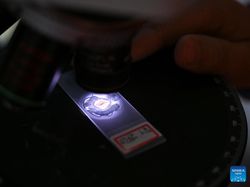 Penampakan Pekerja China Gali Lubang 10 Kilometer ke Dalam Bumi