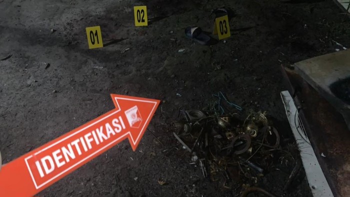 Pengusaha barang bekas di Siak tewas setelah ditemukan warga dalam kondisi bersimbah darah. (Foto: dok Polres Siak).
