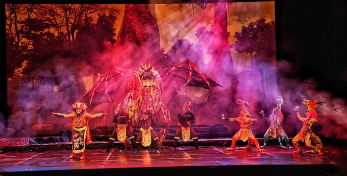 Pertunjukan Teater Koma Matahari Papua saat dipentaskan di Graha Bhakti Budaya (GBB), kompleks TIM.