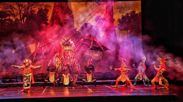 Pertunjukan Teater Koma Matahari Papua saat dipentaskan di Graha Bhakti Budaya (GBB), kompleks TIM.