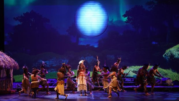Pertunjukan Teater Koma Matahari Papua saat dipentaskan di Graha Bhakti Budaya (GBB), kompleks TIM.