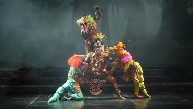 Pertunjukan Teater Koma Matahari Papua saat dipentaskan di Graha Bhakti Budaya (GBB), kompleks TIM.
