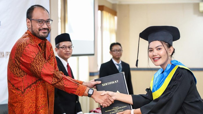 Program apprentice yang digelar PPNS dan PTAR untuk pengembangan kompetensi karyawan pada spesialisasi Mechanical Fitter dan Electrical & Instrumentation.