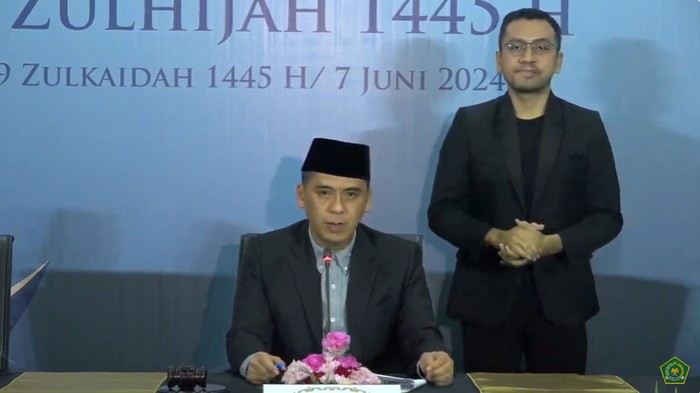 Wamenag Saiful Rahmat Dasuki dalam konferensi pers hasil sidang isbat, Jumat (7/6/2024).