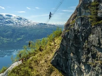 Pemandangan yang Spektakuler, tapi Wahananya Bikin Kaki Gemetar Hebat