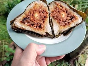 Hari Bacang! Ini 5 Tempat Beli Bacang Isi Babi hingga Telur