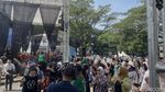 Kemeriahan 12 Jam Bandung Ngurulung Angklung