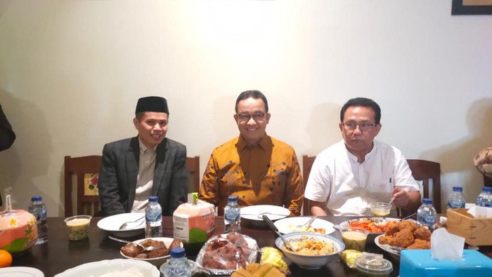 Dialog Lintas Iman Meriahkan Perayaan Hari Raya Waisak, Anies Turut Hadir