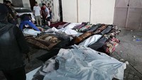 Kamis, 6 Juni 2024, Militer Israel telah mengonfirmasi bahwa mereka telah mengebom sebuah sekolah milik UNRWA di Deir al-Balah, Gaza tengah. Sedikitnya 29 orang tewas. Seperti biasa, Israel berdalih bahwa sekolah tersebut digunakan sebagai persembunyian oleh Israel. AP/Abdel Kareem Hana