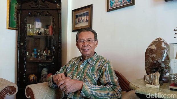 Pakar Geologi Kuarter dari UPN Veteran Yogyakarta Prof. C. Danisworo (76) saat ditemui di kediamannya di Sorosutan, Umbulharjo, Kota Jogja, Sabtu (8/6/2024).