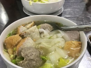 Di Metro Atom Pasar Baru Ada Roti Sobek hingga Mie Kangkung Enak