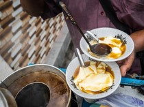 Netizen Ngaku Kangen Kembang Tahu yang Kini Semakin Langka