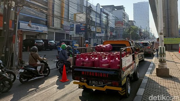 Macet imbas galian di Cipulir, Jaksel
