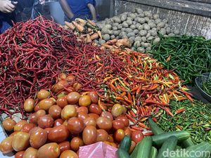 Harga Sembako di Jawa Timur 29 Oktober 2025, Cabai Semakin Pedas