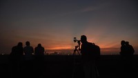 Pemerintah melalui Kementerian Agama (Kemenag) resmi menetapkan Hari Raya Iduladha atau 10 Zulhijah 1445 Hijriah jatuh pada Senin, 17 Juni 2024. Keputusan ini diumumkan oleh Wakil Menteri Agama Saiful Rahmat Dasuki usai Sidang Isbat penentuan 1 Zulhijah 1445 H di Kantor Kementerian Agama, Jakarta, Jumat (7/6).
