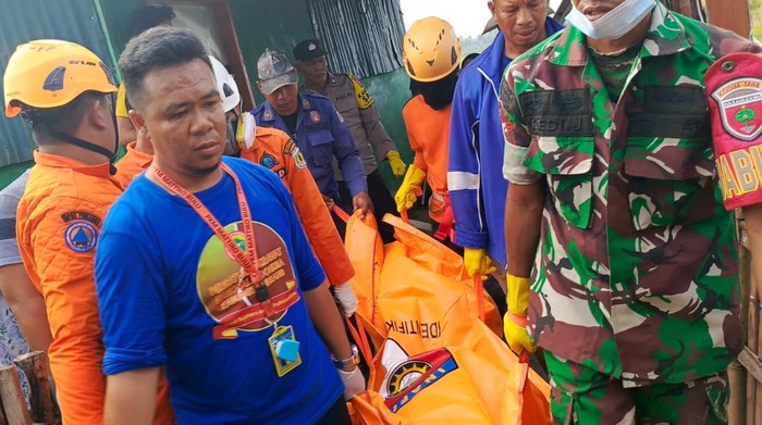 Pria yang merupakan orang dengan gangguan jiwa (ODGJ) di Kabupaten Pinrang, Sulawesi Selatan (Sulsel), Ladoe (58) ditemukan tewas di dalam sumur.