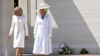 Ratu Camilla Bertemu Brigitte Macron di Prancis, Diwarnai Momen Canggung