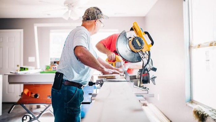 Renovasi Rumah.