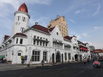 Kemkominfo Sumbang 20 Sepeda Listrik untuk Wisata Kota Lama Surabaya