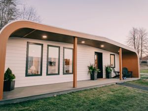Canggih! Bangun Rumah Kayu Estetik Kini Bisa Pakai Printer 3D