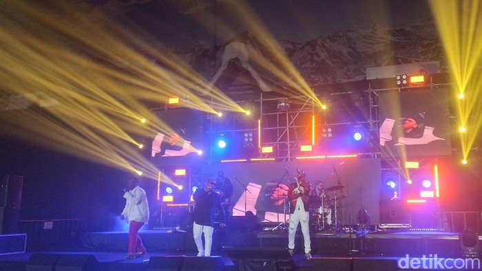 Winter Concert Color Me Badd di Trans Studio Snow World Bintaro