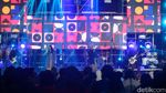 Aksi Panggung The Groove Hangatkan Trans Snow World Bintaro
