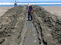 Antisipasi Banjir, Muara Sungai di Aceh Dikeruk
