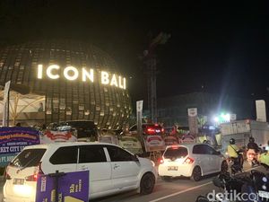Sanur Bali Tambah Macet dengan Mal Baru