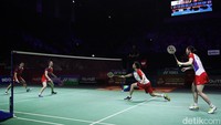 Tampil di Istora, China sejatinya telah memastikan satu gelar juara di nomor ganda campuran. Itu setelah Negeri Tirai Bambu meloloskan dua wakilnya ke final.  