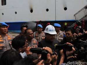 Hindari Kegaduhan, 100 Polisi Disiagakan di Sekitar KM Umsini yang Terbakar