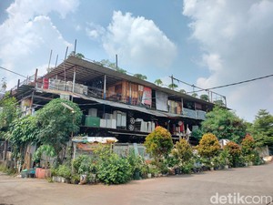 Habiskan Rp 800 Juta Bangun Mall Rongsok, Ternyata Materialnya dari Limbah