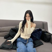 Banyak aktris Korea yang dianggap awet muda. Salah satu yang kecantikannya dinilai tidak berubah adalah Nam Gyu Ri. Sudah wara-wiri di dunia hiburan sejak tahun 2000an kini ia masih eksi dengan pesonanya yang belum pudar.  Foto: Instagram Nam Gyu Ri