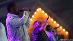Nostalgia Bersama Color Me Badd di Area Bersalju