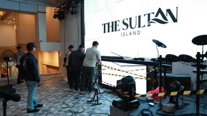 Pemkot Makassar menutup The Sultan Island Makassar gegara tak kantongi PBG.