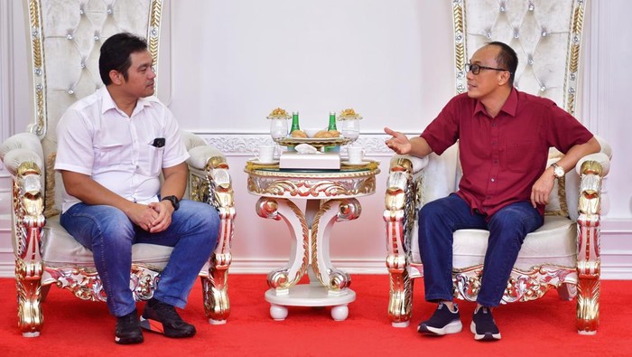 Pj Gubernur Sulsel Zudan Arif Fakrulloh saat menerima audiensi manajemen PT Mandiri Taspen Makassar.