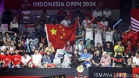 Di Indonesia Open 2024, China berhasil menjadi juara umum. Sebab, Negeri Tirai Bambu hampir memenangi semua nomor. 