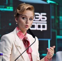 Maria Vorontsova tampil dalam sebuah panel di Forum Ekonomi Internasional St. Petersburg, Jumat (7/6/2024) lalu. Foto: Maria Vorontsova (AFP/OLGA MALTSEVA)