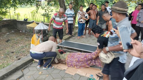 Seorang sopir truk ditemukan tak bernyawa di depan Pura Labuan Aji, Desa Temukus, Kecamatan Banjar, Buleleng, Bali, Minggu (9/6/2024). (Foto: Dok. Humas Polres Buleleng)