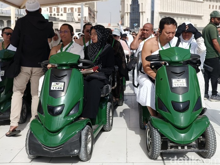 Skuter di Masjidil Haram