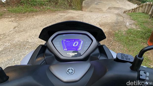 Yamaha Lexi LX 155