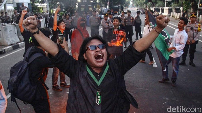 Aksi HMI Tolak Tapera hingga RUU Penyiaran Aksi HMI Tolak Tapera hingga RUU Penyiaran