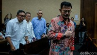 Sedangkan satu saksi meringankan lainnya berhalangan hadir hari ini dan rencana dihadirkan hari Rabu (12/6).   